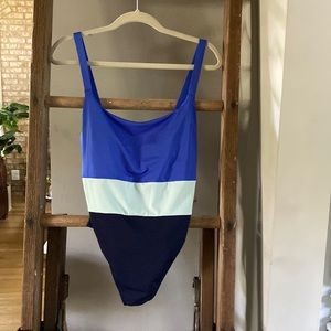ATHLETA COASTLINE ONE PIECE SWIMSUIT BATHING SUIT COLOR BLOCK LARGE NEW